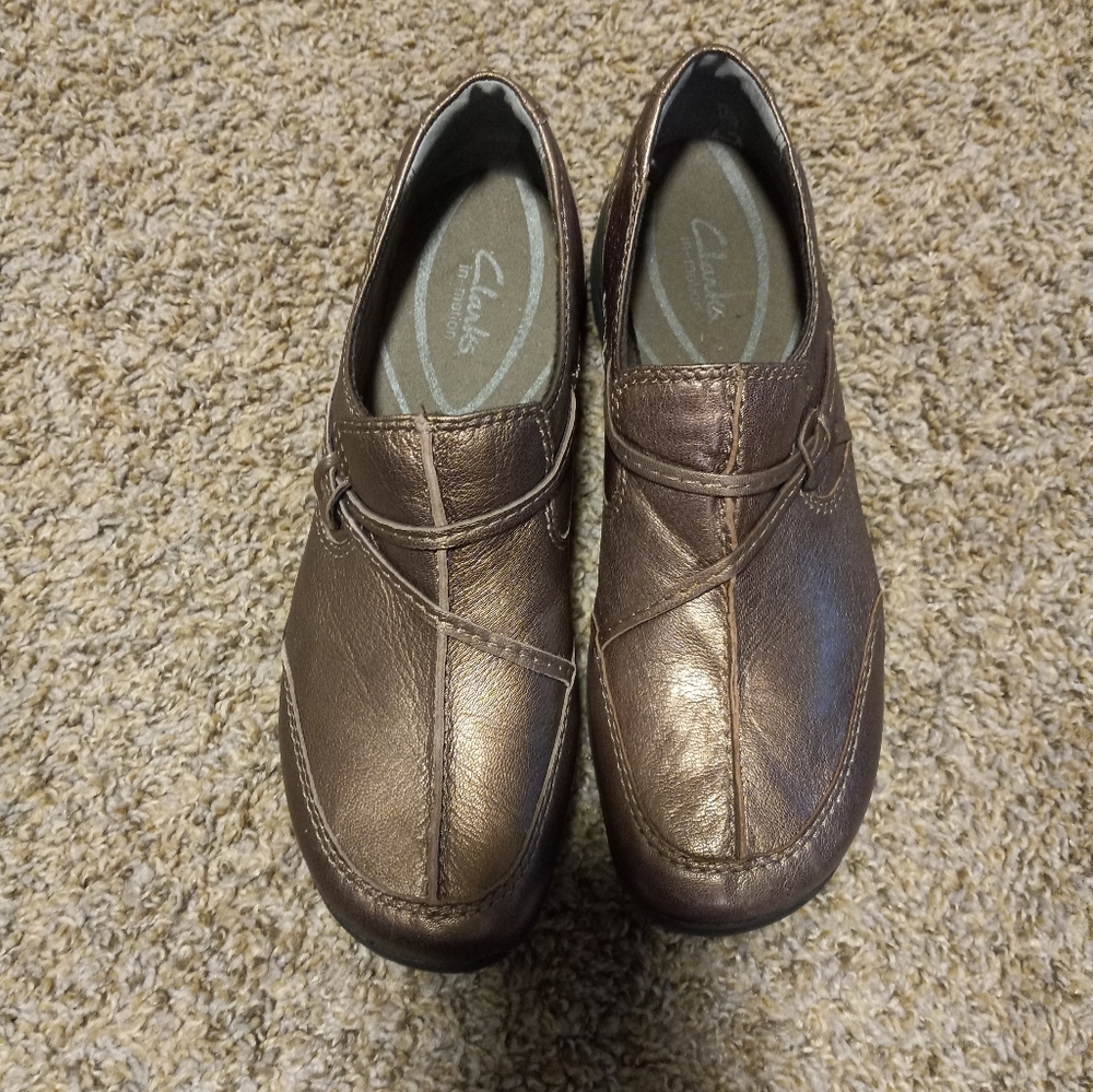 Clark's In Motion Bronze Loafers